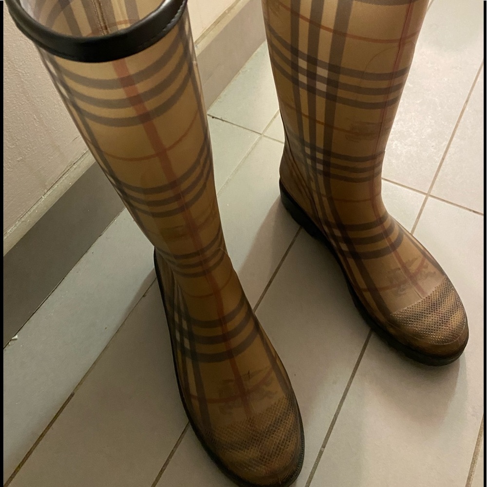 Burberry Boots